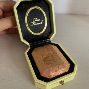 Too Face Diamond Highlighter